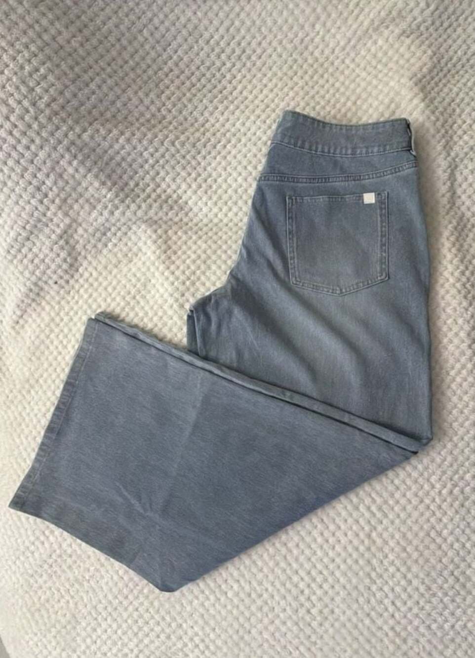 Halara Crossover Waist Wide Leg Jeans Size L Petite